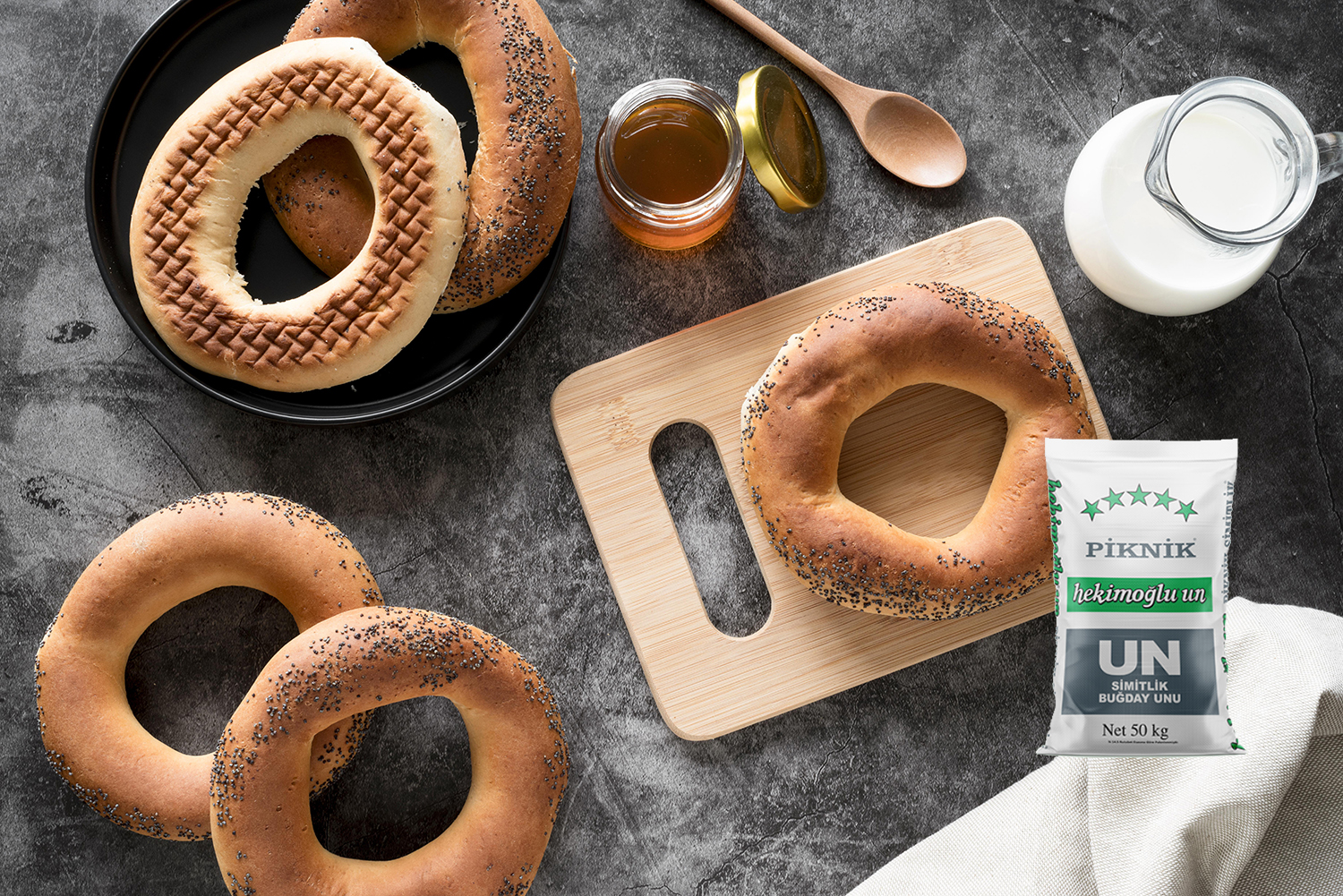 Geleneksel Lezzetlerin Sırrı: Hekimoğlu Un’un Piknik Simitlik Özel Amaçlı Simitlik Buğday Unu